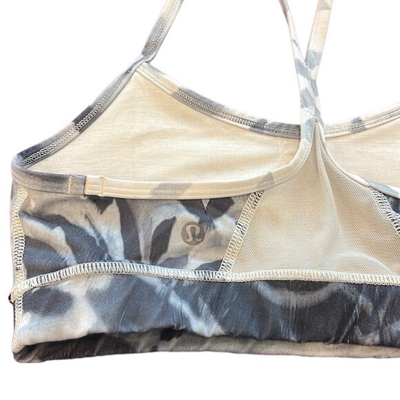 Lululemon Flow Y Nulu Bra Tie Dye Print Size 4 - Picture 10 of 10